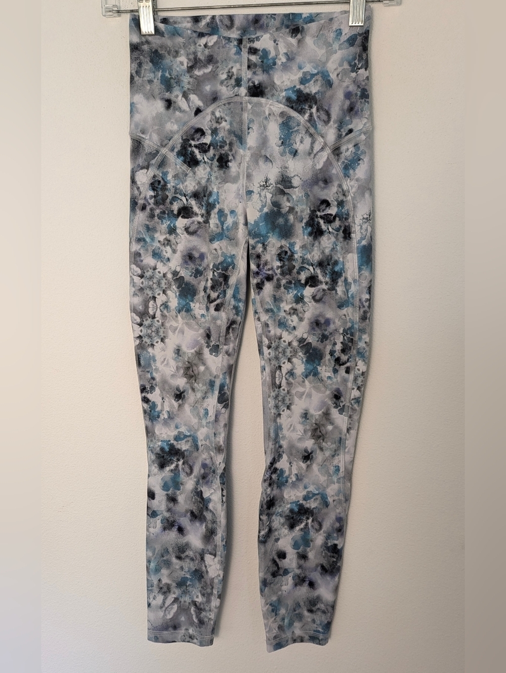 Lululemon Women's Align HR Pant 24” *Nulu Size 4 Kaleidofloral Multi Activewear